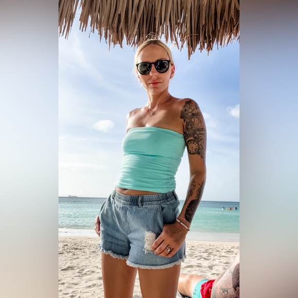 Welcome to my closet! - Picture 8 of 11